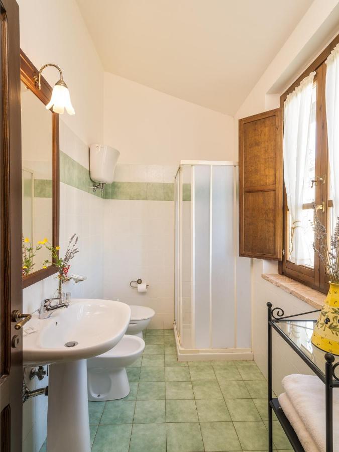 Вилла Castello Di Pupaggi Sellano Номер фото